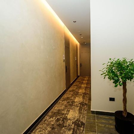 Hotel Zeneli Vlorë Extérieur photo
