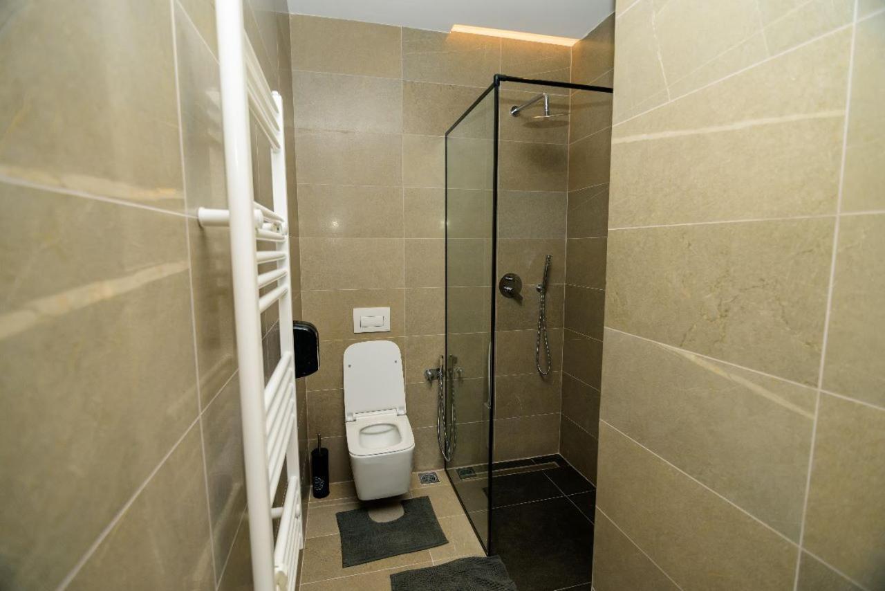 Hotel Zeneli Vlorë Extérieur photo
