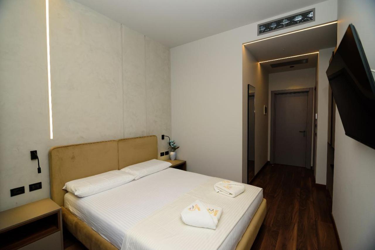 Hotel Zeneli Vlorë Extérieur photo