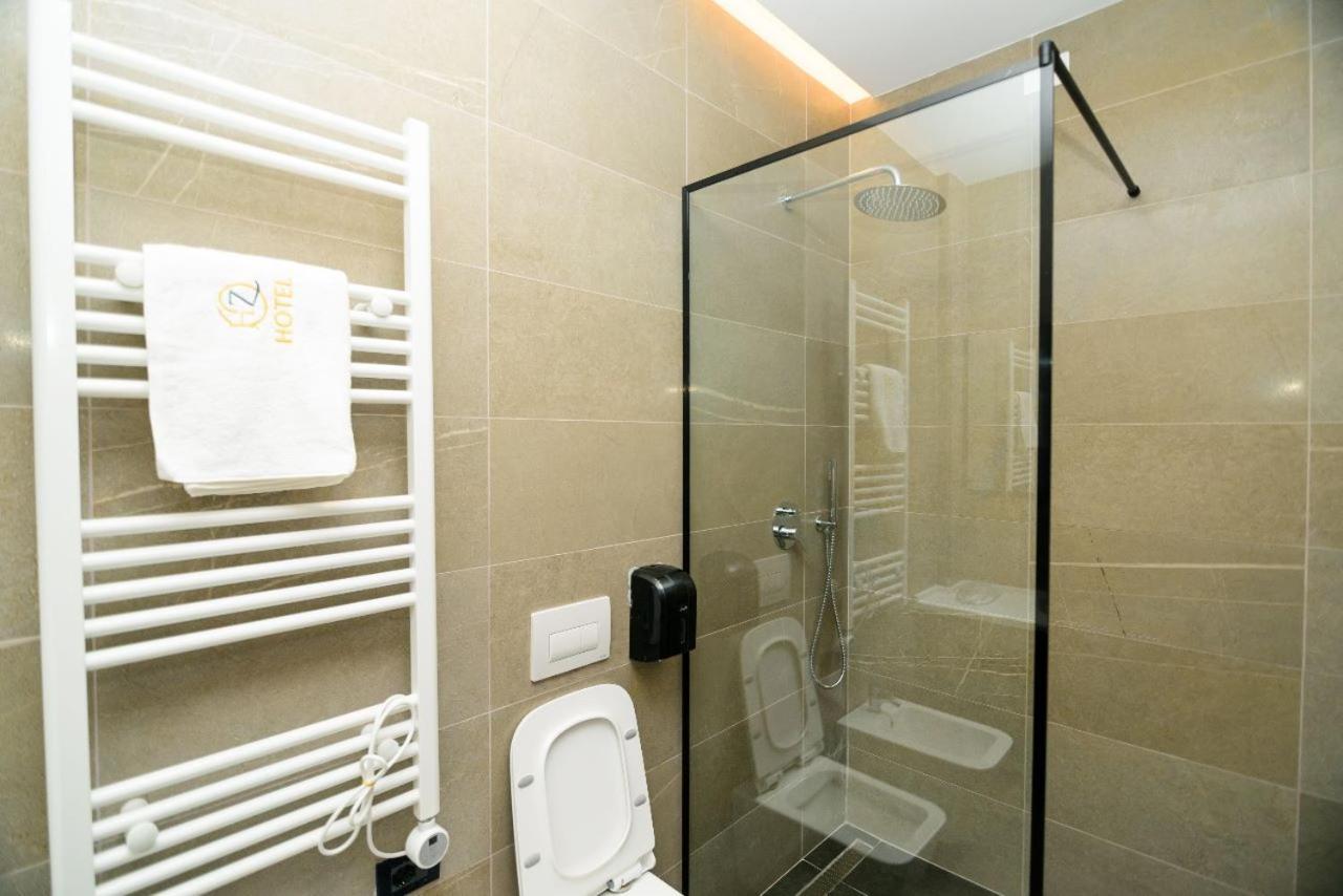 Hotel Zeneli Vlorë Extérieur photo